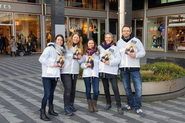 Maak het verschil flyeractie in Tilburg en Vlissingen